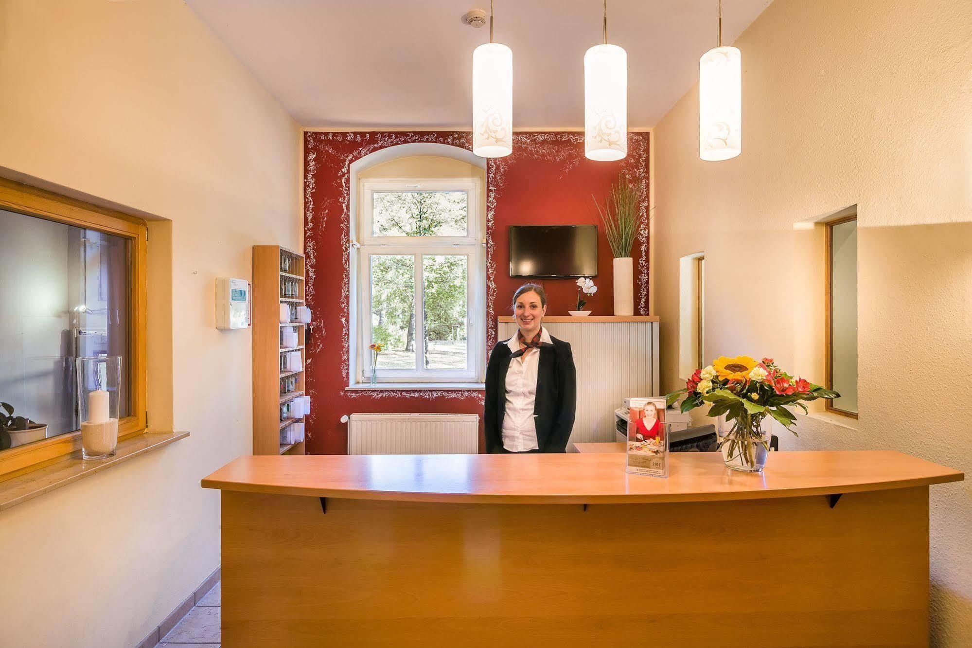 Hotel Am Bonhoefferplatz Drezno Zewnętrze zdjęcie
