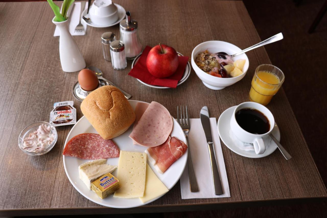 Hotel Am Bonhoefferplatz Drezno Zewnętrze zdjęcie